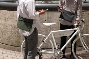 薄さ、軽さ、かっこよさにこだわった新しいサコッシュmile