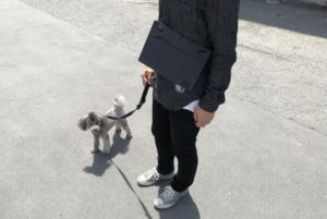 薄さ、軽さ、かっこよさにこだわった新しいサコッシュmile