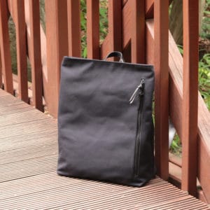 スクエア型のシンプルな和ックパックというリュックサック