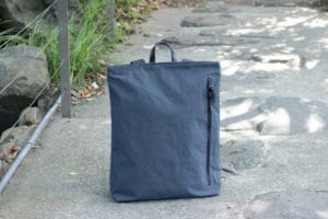 KONBU生地を使用したシンプルで軽い和ックパックというリュックサック