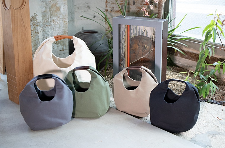 職人オリジナルの丸いフォルムが可愛いバルーンバッグ